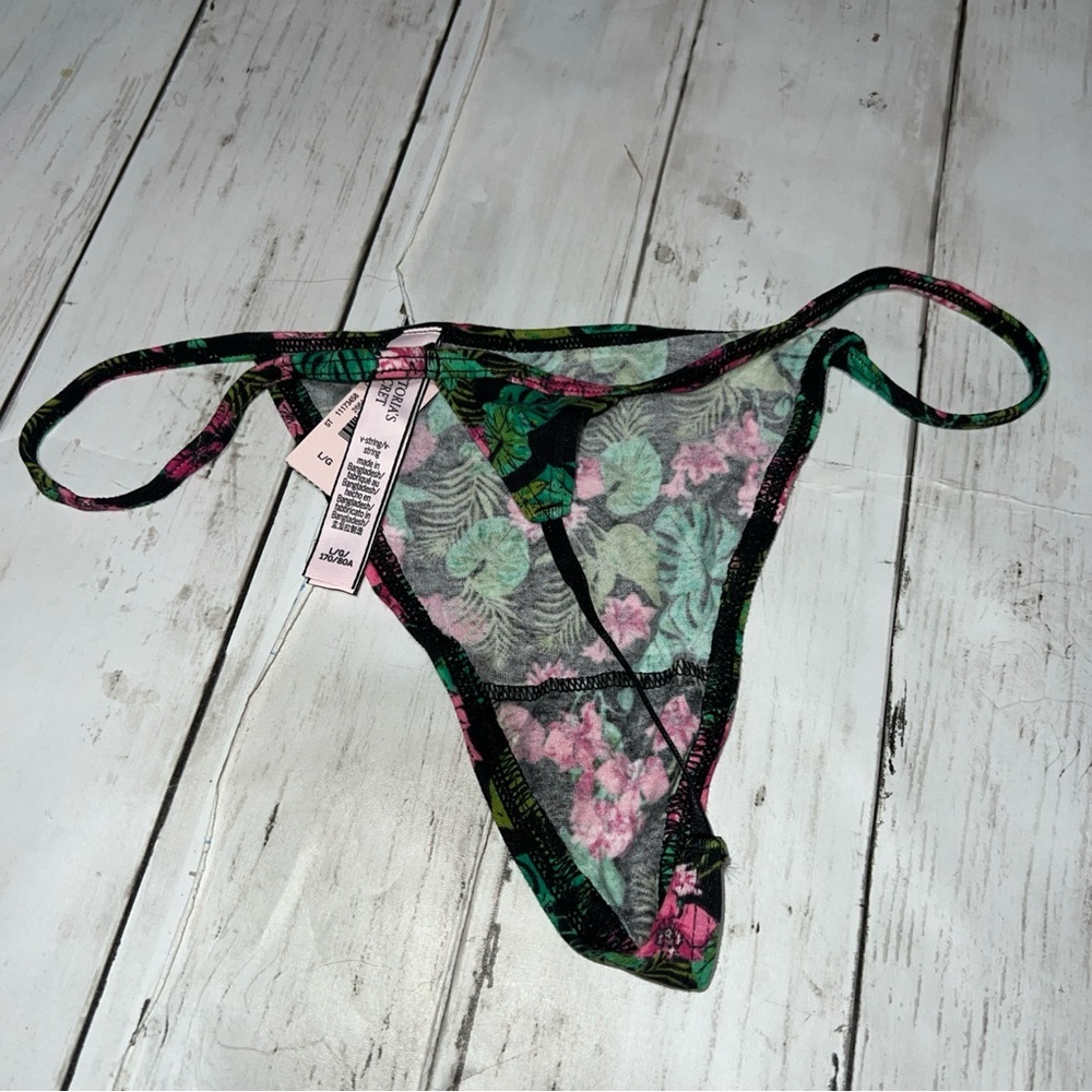 NWT Victoria's Secret Tropical Thong Large - Picture 3 of 3